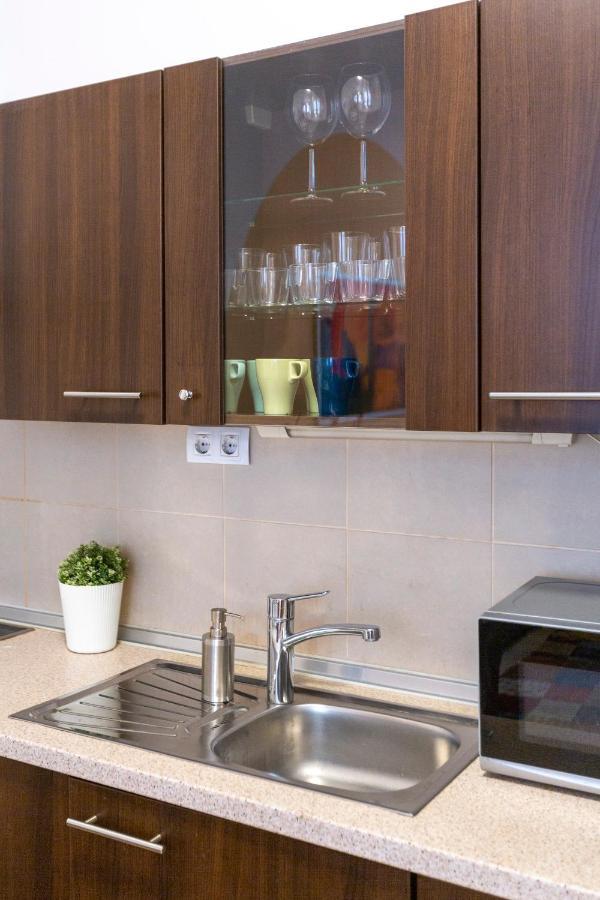 Central Gozsdu Apartment In The Party Street Budapest Luaran gambar
